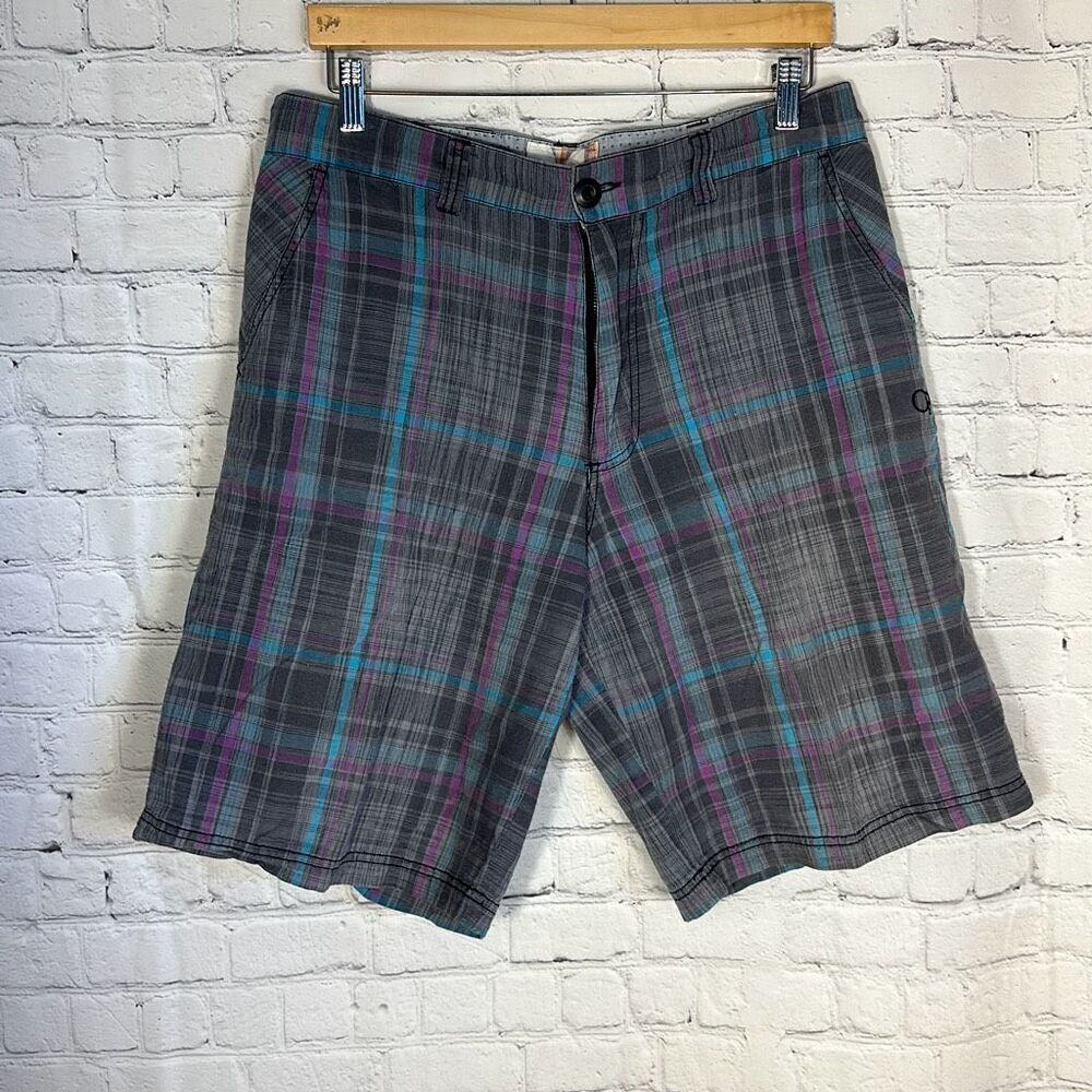 OP Ocean Pacific Gray Plaid Utility Shorts‎  Mens Size 34 Bermuda Style  OM3852A